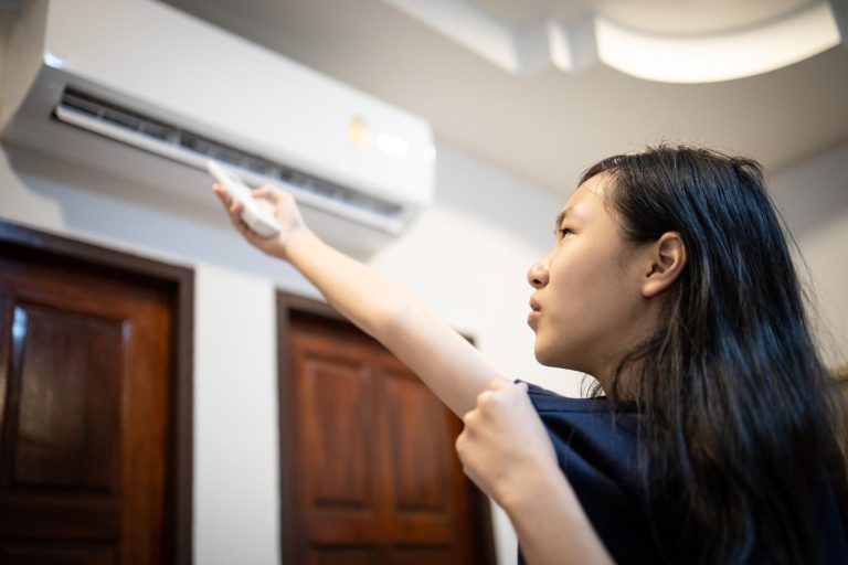 When Should You Turn On Your AC in Florida?